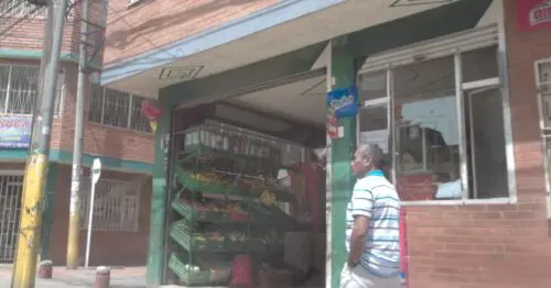 TIENDA CALLE 42F CON 88G TIENDA CALLE 42F CON 88G